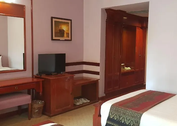 Hotel Ree Mohasambath &