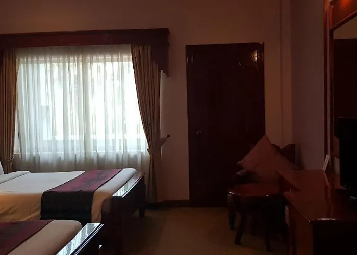 Hotel Ree Mohasambath &