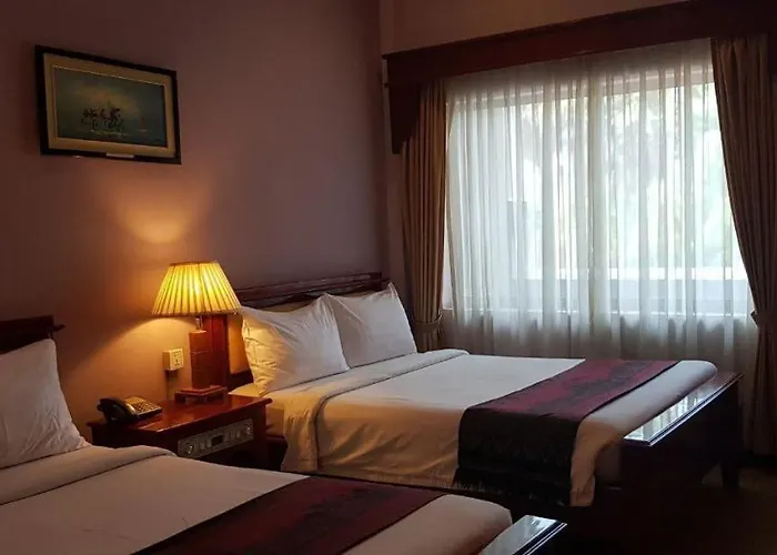 Hotel Ree Mohasambath & Phumi Thnal